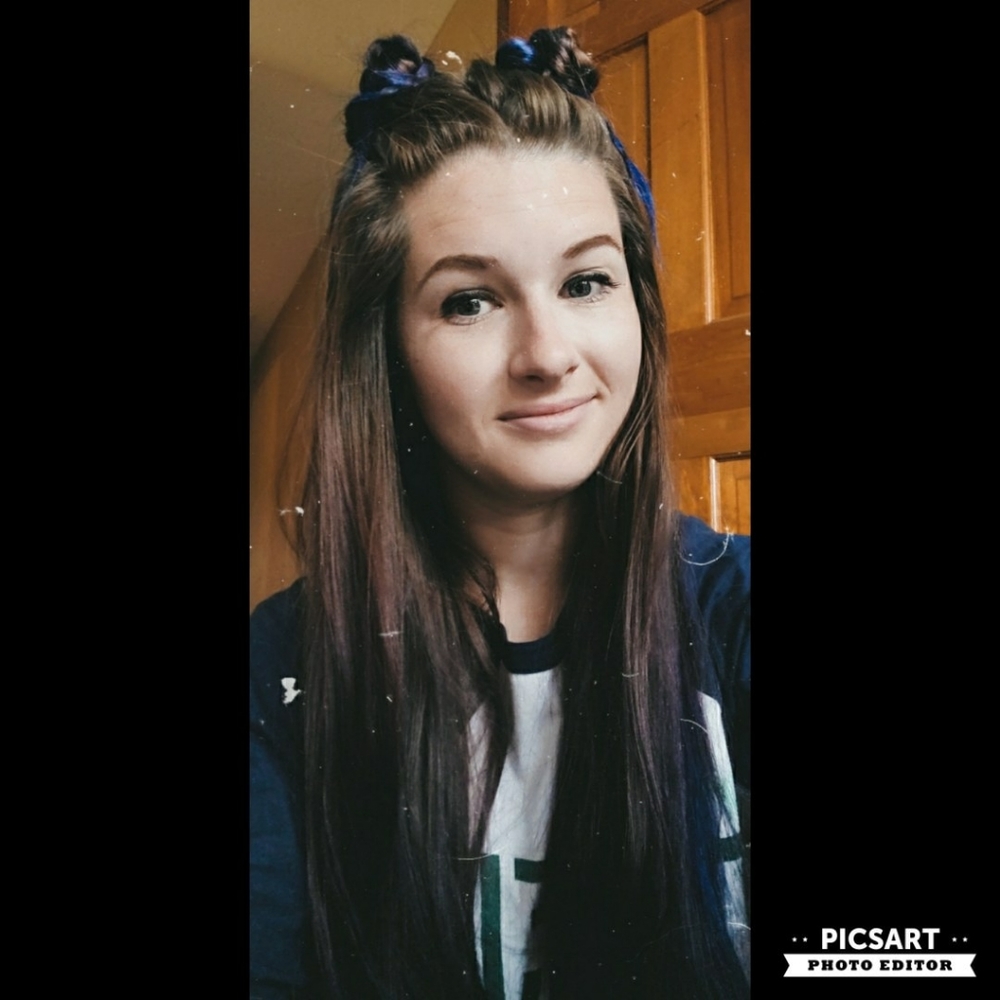 Meet your Posher, Emily